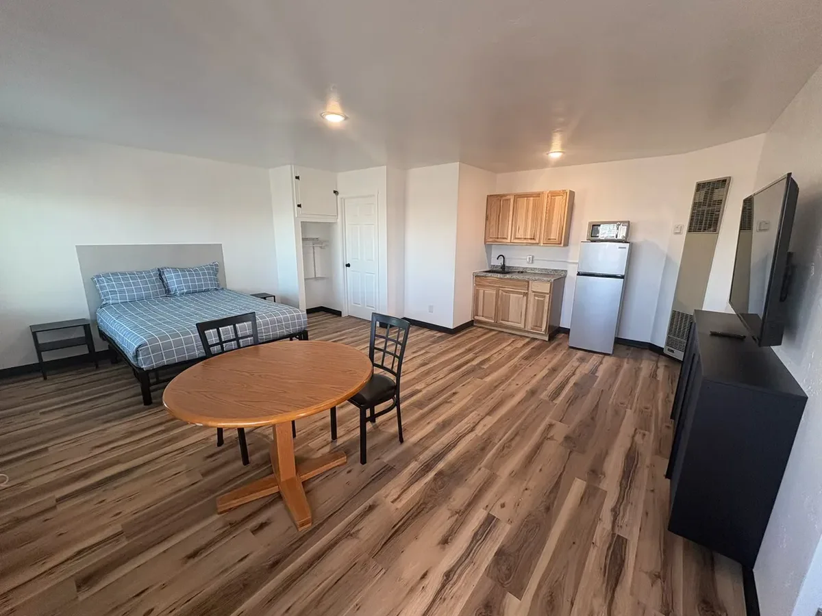 Twin Falls Motel interior, 2152 Kimberly Rd, Twin Falls, Idaho